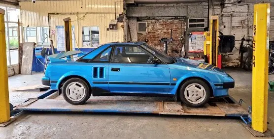 Toyota MR2